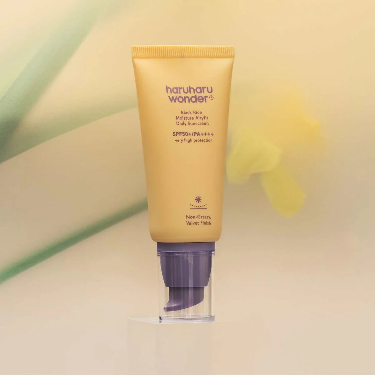HARUHARU WONDER BLACK RICE MOISTURE AIRYFIT DAILY SUNSCREEN SPF50+ PA++++